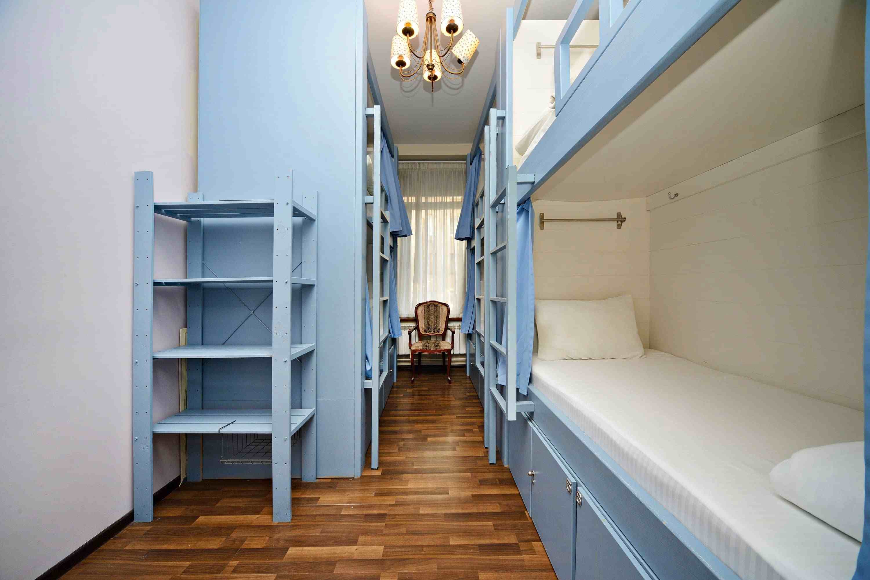 6-Bed Standard